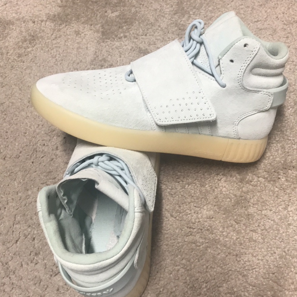 NWOT mint adidas turbular w/strap - Picture 2 of 5